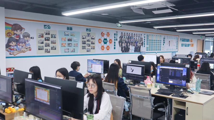 信息技术咨询 企业数字化转型的智慧舵手